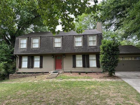 Single Family Residence in Roswell GA 150 N Pond Court.jpg