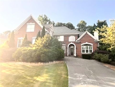 Single Family Residence in Alpharetta GA 545 Oak Bridge Trail.jpg