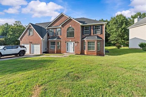 Single Family Residence in Austell GA 696 Tomahawk Place.jpg