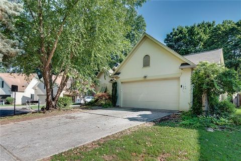 Single Family Residence in Johns Creek GA 225 Morton Creek Cir.jpg