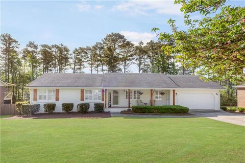 Single Family Residence in Marietta GA 1834 Kimberly Drive.jpg