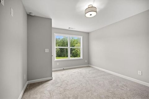 Single Family Residence in Woodstock GA 1101 Cooks Farm Way 37.jpg