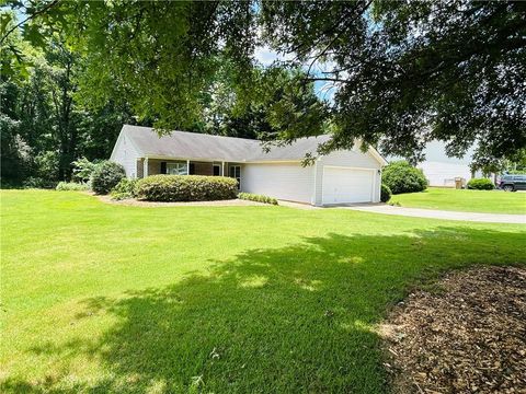 Single Family Residence in Bethlehem GA 515 Pin Oak Drive.jpg