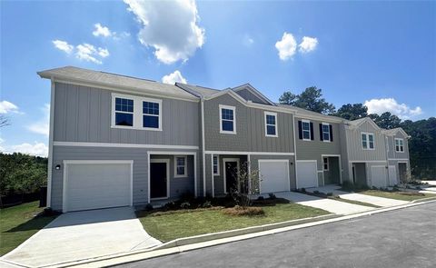 Townhouse in Douglasville GA 3003 Acacia Circle.jpg