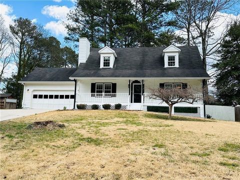 Single Family Residence in Buford GA 2705 Old Ivy Court.jpg