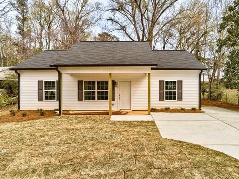 Single Family Residence in Temple GA 211 Loftis Rd.jpg