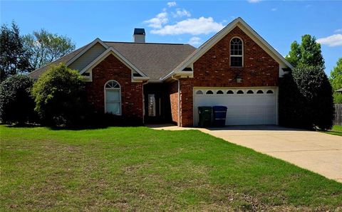 Single Family Residence in Carrollton GA 94 Old Mill Court.jpg