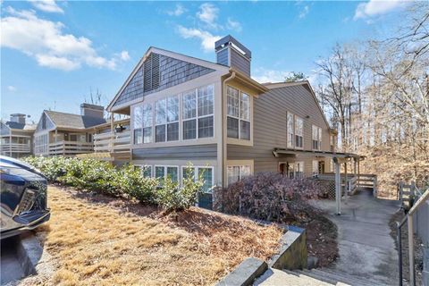 Condominium in Marietta GA 2006 Riverview Drive.jpg