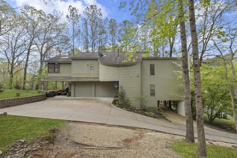 Single Family Residence in Marietta GA 1670 Nordic Trace.jpg