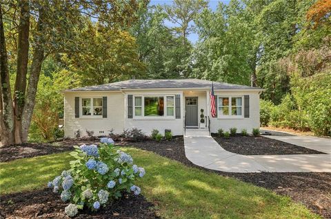 Single Family Residence in Atlanta GA 1600 Belle Isle Circle.jpg