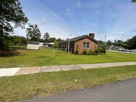 Single Family Residence in Bamberg SC 189 Woodlawn Terrace 3.jpg