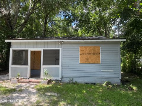 Single Family Residence in Jacksonville FL 3325 COLUMBUS Avenue.jpg