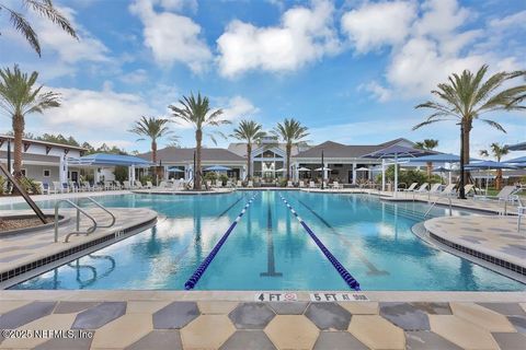 Single Family Residence in Yulee FL 350 TRANQUIL TRAIL Circle 28.jpg