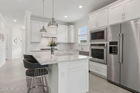 Single Family Residence in Yulee FL 350 TRANQUIL TRAIL Circle 8.jpg