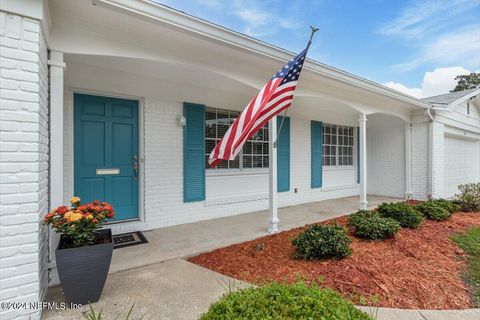 Single Family Residence in Jacksonville FL 916 GROVE PARK Court 1.jpg