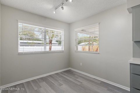 Single Family Residence in Jacksonville FL 916 GROVE PARK Court 20.jpg