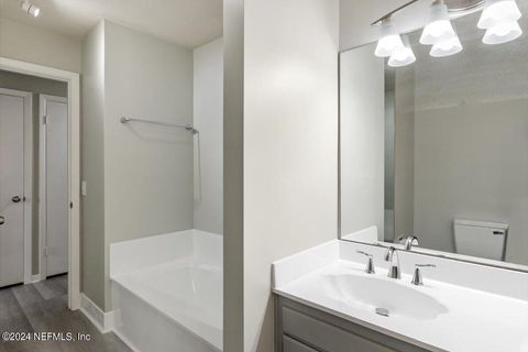 Single Family Residence in Jacksonville FL 916 GROVE PARK Court 38.jpg