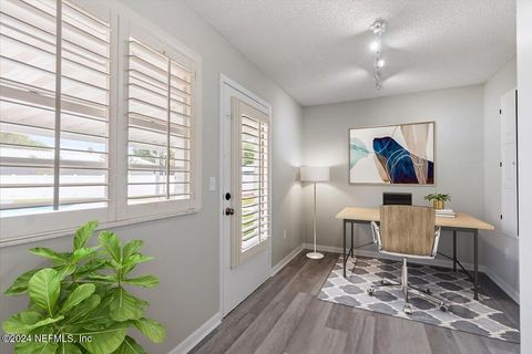 Single Family Residence in Jacksonville FL 916 GROVE PARK Court 40.jpg