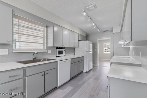Single Family Residence in Jacksonville FL 916 GROVE PARK Court 21.jpg