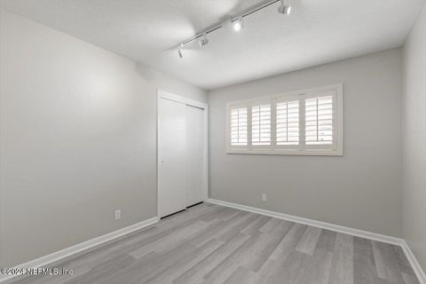 Single Family Residence in Jacksonville FL 916 GROVE PARK Court 35.jpg