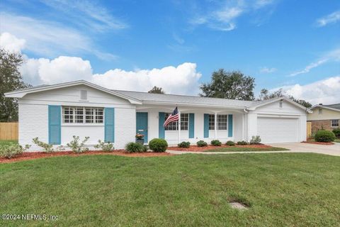 Single Family Residence in Jacksonville FL 916 GROVE PARK Court 2.jpg