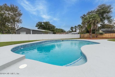Single Family Residence in Jacksonville FL 916 GROVE PARK Court 8.jpg
