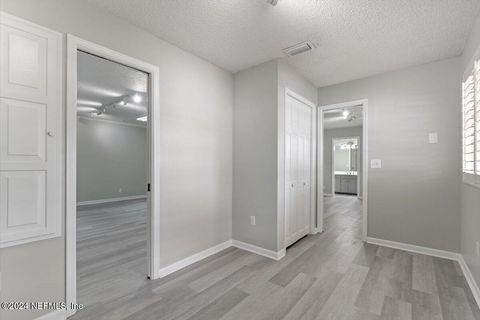 Single Family Residence in Jacksonville FL 916 GROVE PARK Court 43.jpg