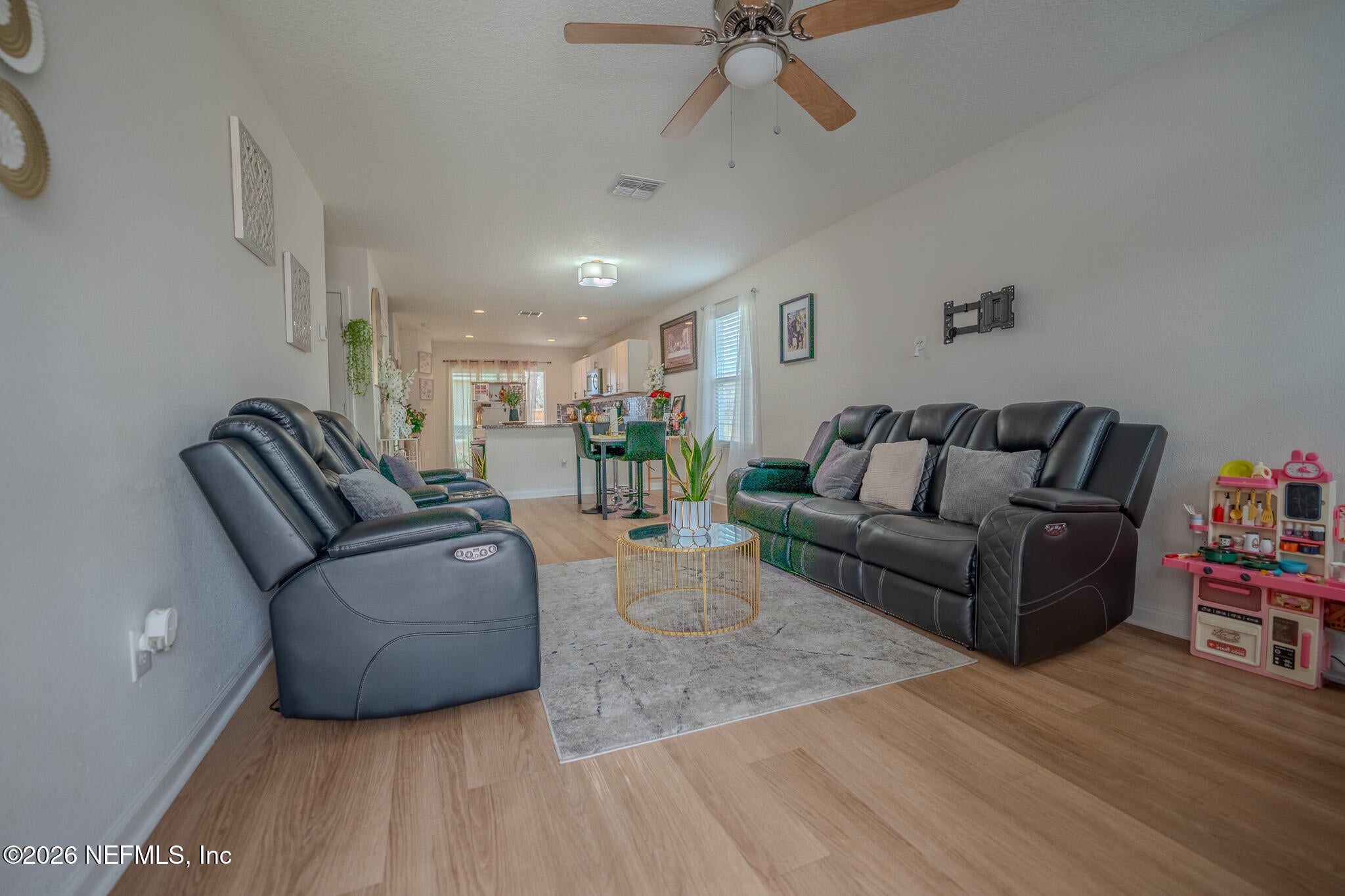 546 Monty Ln, Jacksonville, FL 32225 photo