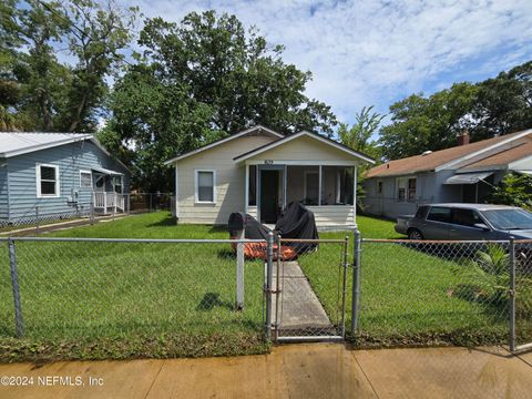 Single Family Residence in Jacksonville FL 1639 W 16TH Street.jpg