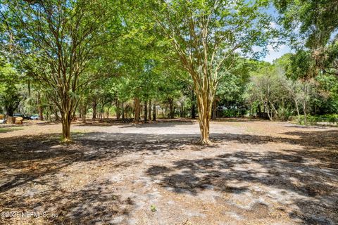 Unimproved Land in Fernandina Beach FL 2633 AMELIA Road.jpg