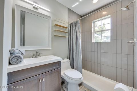 Single Family Residence in Jacksonville Beach FL 2401 SOUTH BEACH Parkway 13.jpg