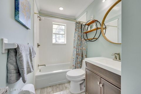 Single Family Residence in Jacksonville Beach FL 2401 SOUTH BEACH Parkway 16.jpg