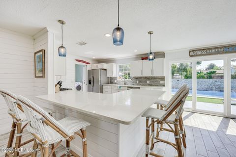 Single Family Residence in Jacksonville Beach FL 2401 SOUTH BEACH Parkway 3.jpg
