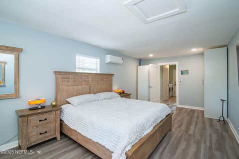 Single Family Residence in Jacksonville Beach FL 2401 SOUTH BEACH Parkway 19.jpg