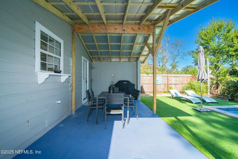 Single Family Residence in Jacksonville Beach FL 2401 SOUTH BEACH Parkway 29.jpg