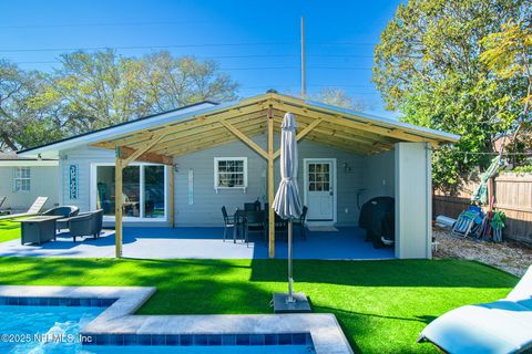 Single Family Residence in Jacksonville Beach FL 2401 SOUTH BEACH Parkway 28.jpg