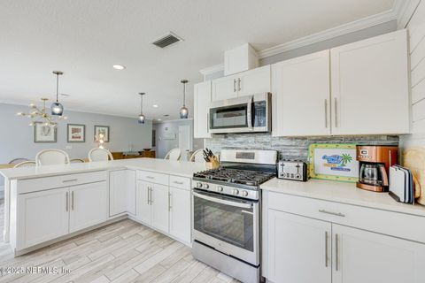 Single Family Residence in Jacksonville Beach FL 2401 SOUTH BEACH Parkway 4.jpg