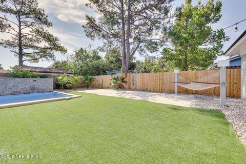 Single Family Residence in Jacksonville Beach FL 2401 SOUTH BEACH Parkway 34.jpg