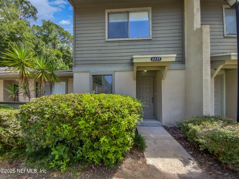 Condominium in Jacksonville FL 7620 BAYMEADOWS Circle #2233.jpg