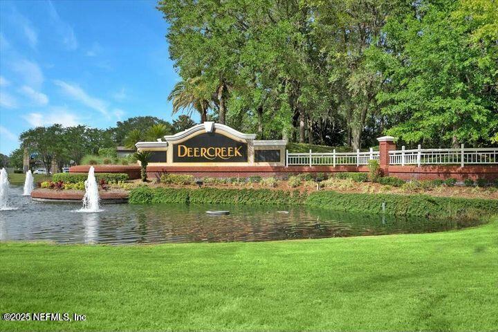 9927 Chelsea Lake Rd, Jacksonville, FL 32256 photo