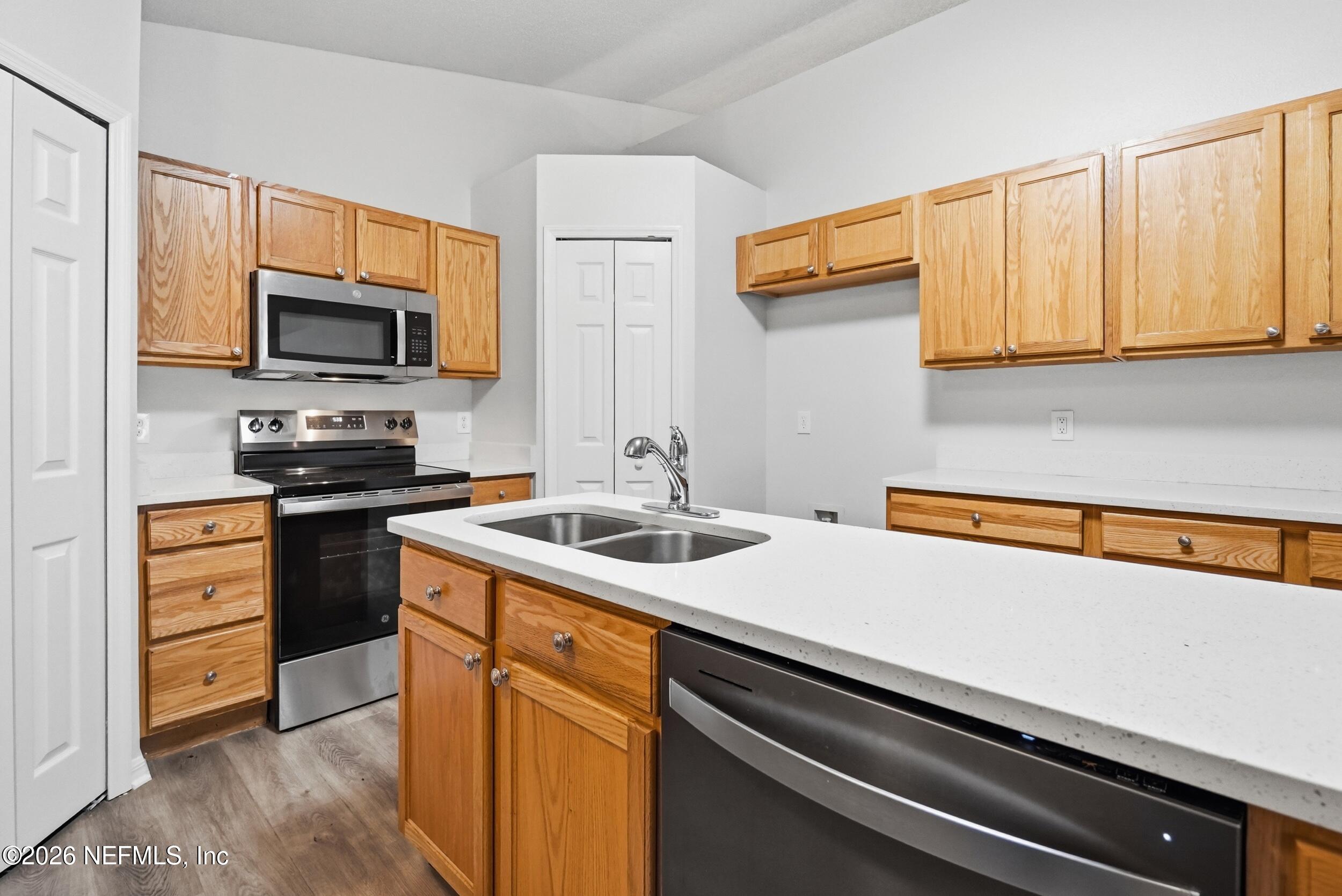 3227 Shadow Creek Rd, Jacksonville, FL 32226 photo