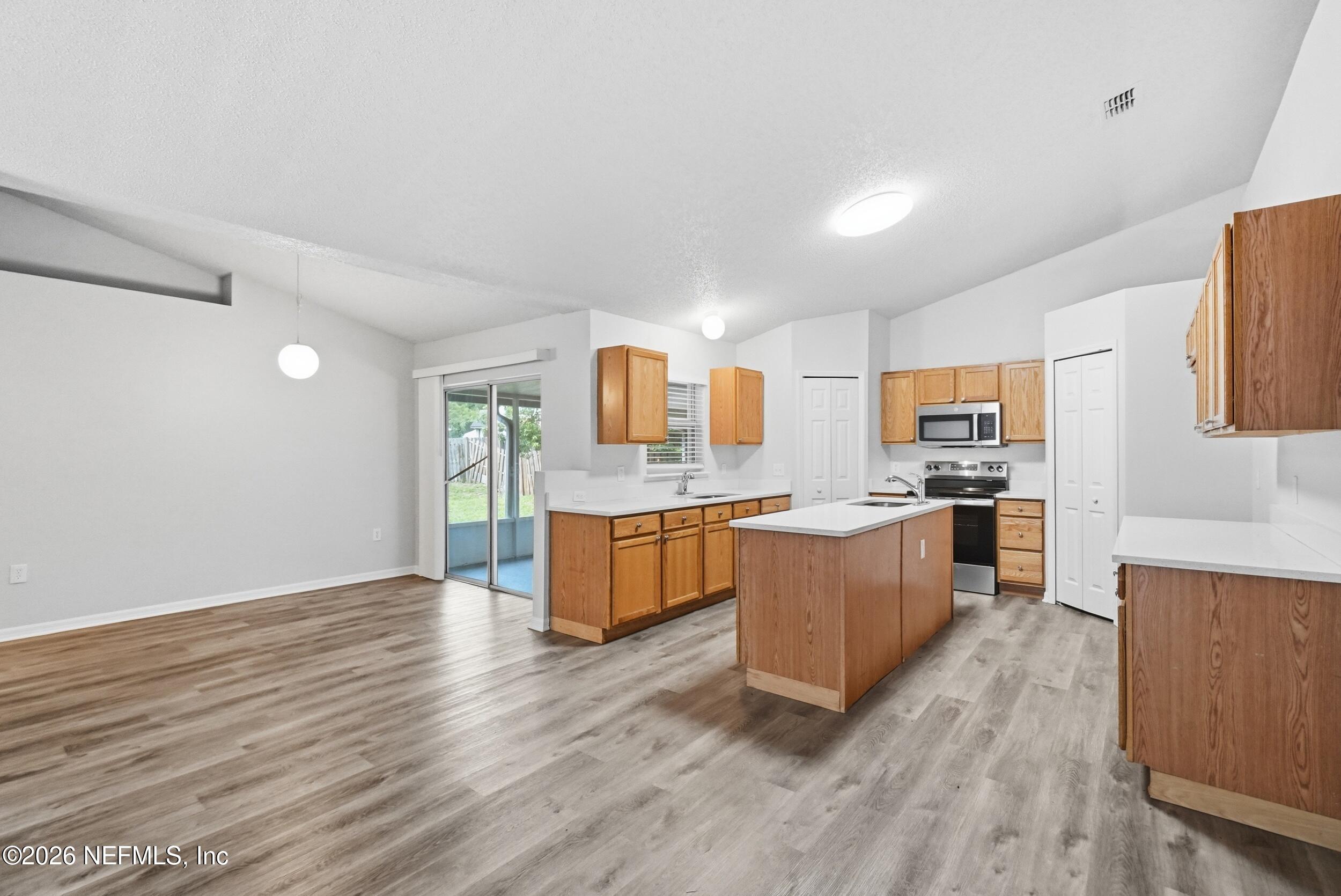 3227 Shadow Creek Rd, Jacksonville, FL 32226 photo