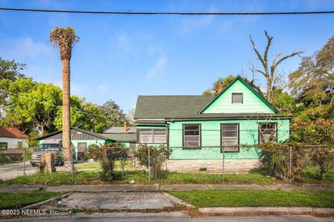 Single Family Residence in Jacksonville FL 412 KING Street.jpg