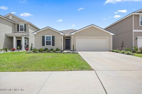 Single Family Residence in Green Cove Springs FL 2294 FALLING STAR Lane.jpg