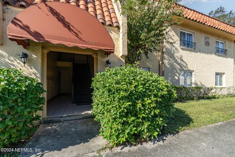Condominium in Jacksonville FL 6550 MISSION Court.jpg