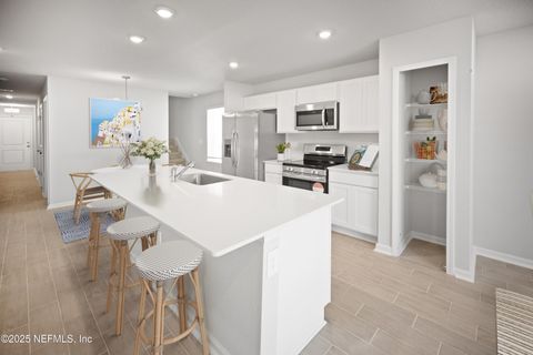 Townhouse in Jacksonville FL 10898 HAVERTZ Lane 2.jpg