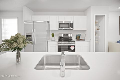 Townhouse in Jacksonville FL 10898 HAVERTZ Lane 1.jpg