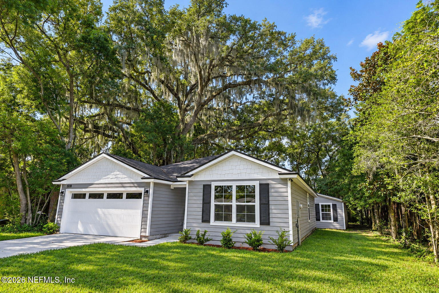 1634 Valencia Dr, Jacksonville, FL 32207 photo
