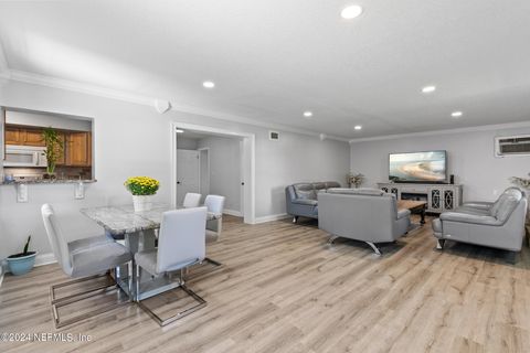 Single Family Residence in Jacksonville FL 5937 LORAN Drive 14.jpg