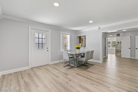 Single Family Residence in Jacksonville FL 5937 LORAN Drive 15.jpg